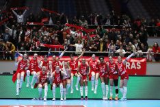 ARAS KARGO'NUN KONUĞU NİLÜFER BELEDİYESPOR