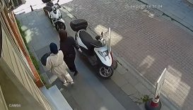 BAYRAMPAŞA'DA 7 MİLYONLUK ZİYNET EŞYASININ BULUNDUĞU KASAYI TORBAYA KOYUP ÇALAN İKİ KADIN KAMERADA 44 SUÇ KAYDI OLAN ŞÜPHELİ YAKALANDI, SUÇ ORTAĞININ ARANMASINA DEVAM EDİLİYOR